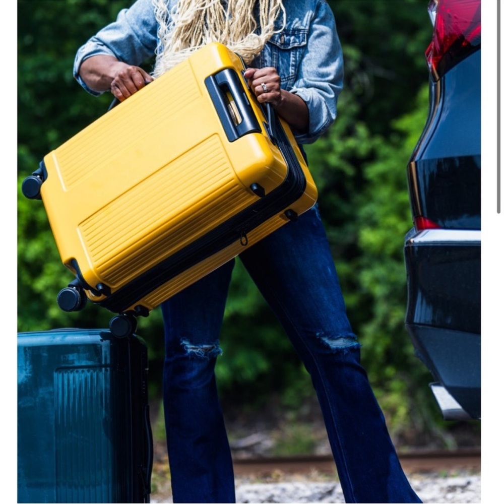 WNDR LN Hardside Carry-On Spinner Suitcase - Picture 9 of 11